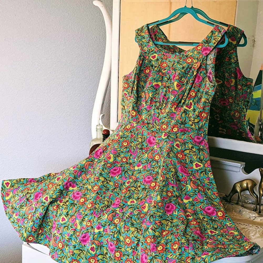 Heart of Haute Amanda Dress in Bright Graphic Floral